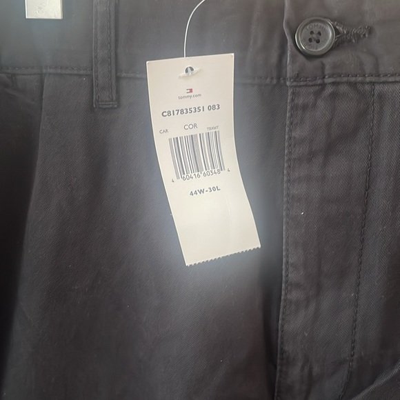 Tommy Hilfiger— casual pants size 44W X 30L - Picture 2 of 5